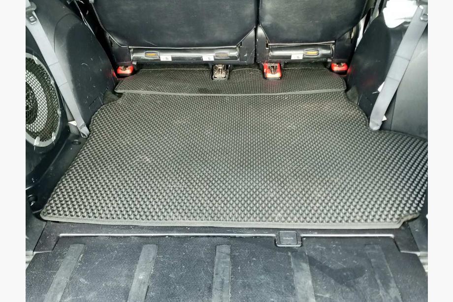 Mitsubishi Outlander 2006–2012 Bagagerumsmåtte (EVA, sort) 7-personers Med subwoofer Foto 7