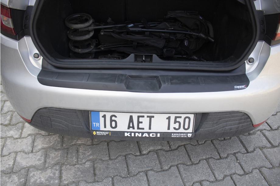 Renault Clio IV 2012–2019 Bagkofangerbeskytter EuroCap (ABS) Foto 4