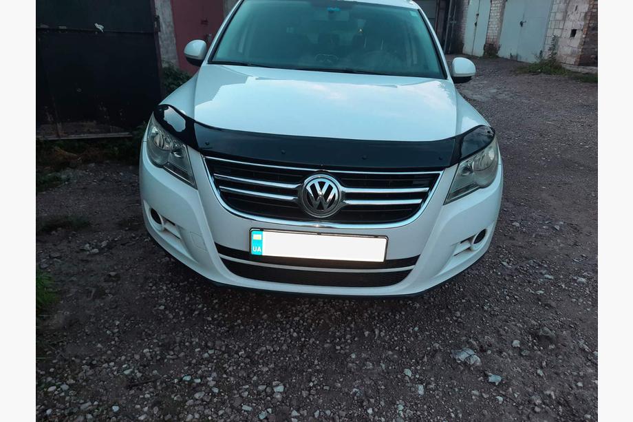 Volkswagen Tiguan 2007–2016 Motorhjelmsdeflektor (EuroCap) Foto 3