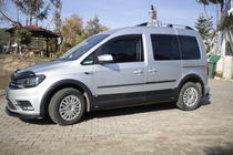Volkswagen Caddy 2015–2020 Sæt med sidepyntlister og skærmforøgere foto 34