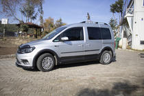 Volkswagen Caddy 2015–2020 Sæt med sidepyntlister og skærmforøgere foto 35