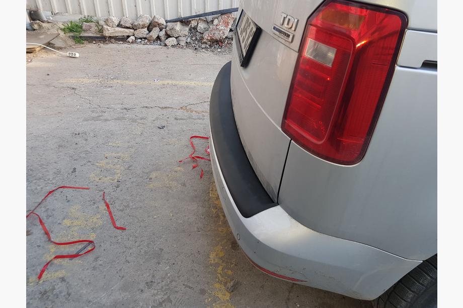 Volkswagen Caddy 2015–2020 Bagkofangerbeskytter EuroCap (ABS) Foto 5