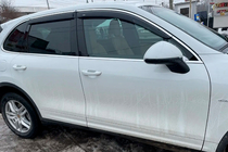 Porsche Cayenne 2010–2017 Vindafvisere med kromliste (4 stk., HIC) foto 2