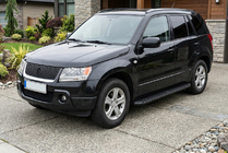 Suzuki Grand Vitara 2005–2017 Sidetrin Tayga Black (2 stk., aluminium) foto 1
