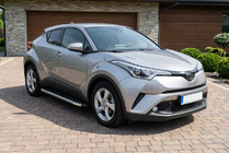 Toyota C-HR 2016–2023 Sidetrin BlackLine (2 stk., alu) foto 1