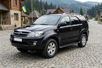 Toyota Fortuner 2006–2015 Allmond Black sidetrin (2 stk., aluminium) foto 1