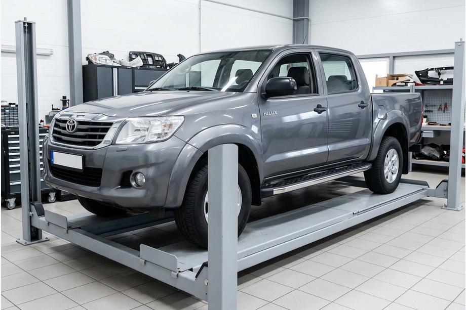 Toyota Hilux 2006–2015 BlackLine sidetrin (2 stk., aluminium) Image