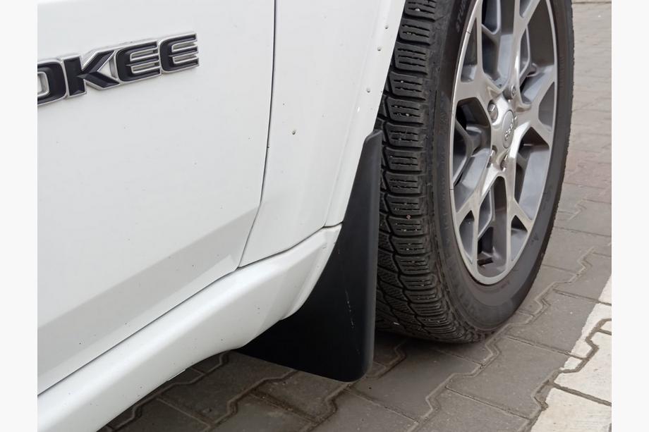 Jeep Grand Cherokee WK2 2010–2021 Stænklapper Premium (4 stk.) Image