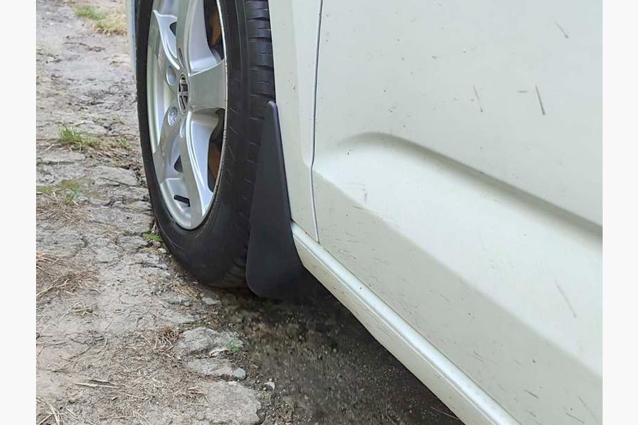 Volkswagen Touran 2015– Stænklapper Premium (4 stk.) Image