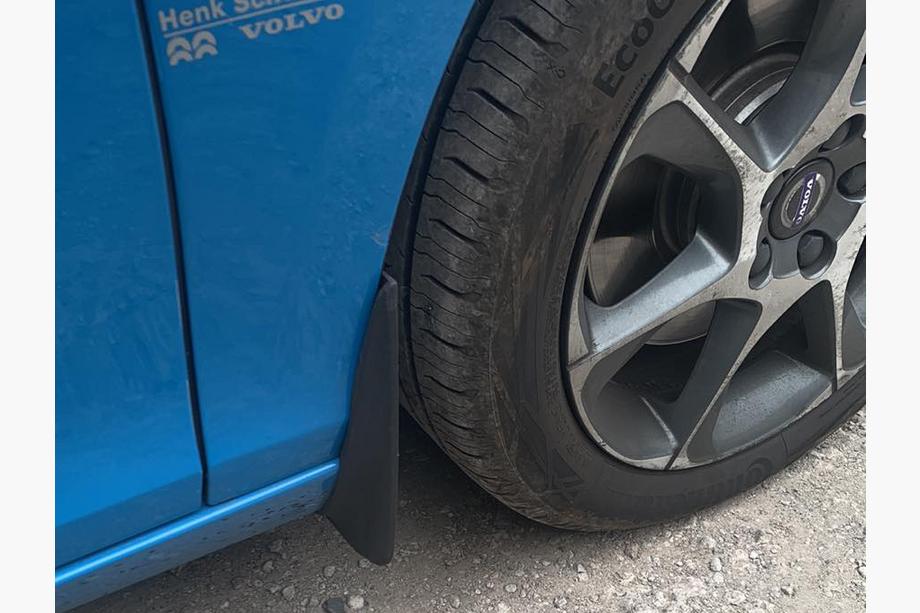 Volvo V40 2012– Stænklapper Premium (2012-2016, 4 stk) Foto 1