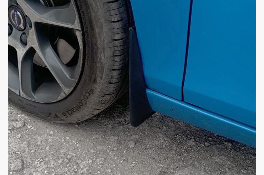 Volvo V40 2012– Stænklapper Premium (2012-2016, 4 stk) Foto 2