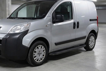Peugeot Bipper 2008–2017 Sidetrin Tayga Black (2 stk., aluminium) foto 1