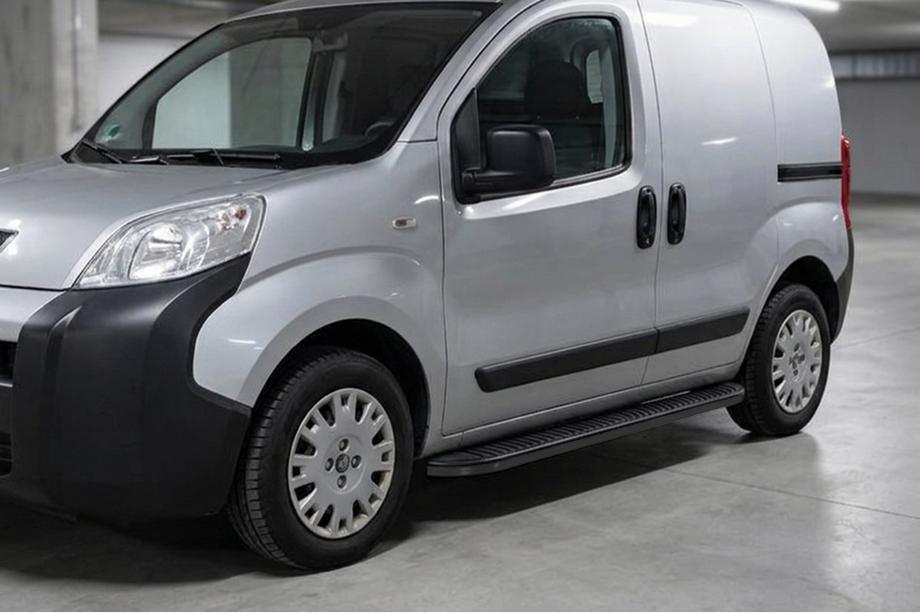 Peugeot Bipper 2008–2017 Sidetrin Tayga Black (2 stk., aluminium) Image
