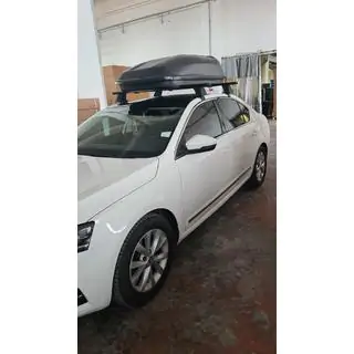 Tagbøjler til glat tag (2 stk, Asaf V4) Skoda Superb 2015–2024 foto 1