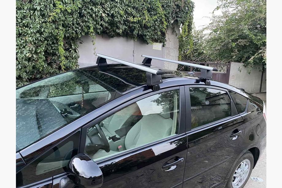 Toyota Prius 2009–2015 Tagbøjler til glat tag (2 stk, Asaf V4) Image