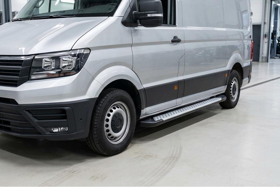 Volkswagen Crafter 2016– Sidetrin Allmond Grey (2 stk., aluminium) Mellem akselafstand Image