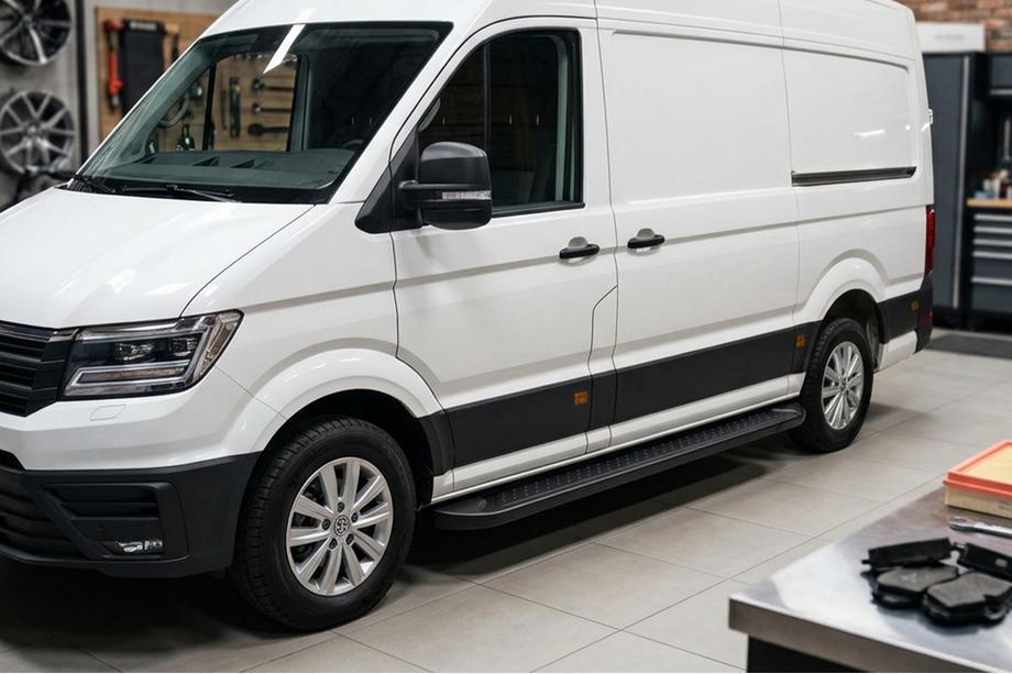 Volkswagen Crafter 2016– Sidetrin Allmond Black (2 stk., aluminium) Lang/Ekstra lang Image