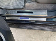 Toyota Land Cruiser 200 2007–2021 Oplyste dørtrinslister (sæt med 4 stk.) foto 4