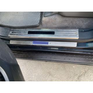 Oplyste dørtrinslister (sæt med 4 stk.) Toyota Land Cruiser 200 2007–2021 foto 4