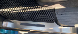Toyota Land Cruiser 200 2007–2021 Indvendige dørtrinslister med belysning (4 stk) foto 5