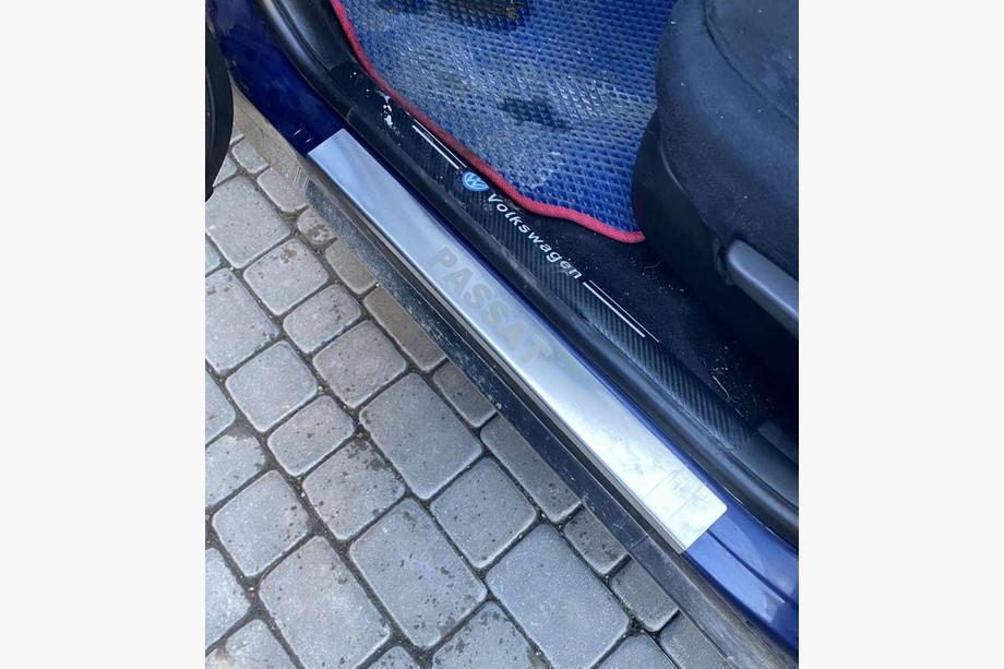 Volkswagen Passat B5 1997–2005 Dørtrinslister Carmos (4 stk., rustfrit stål) Image