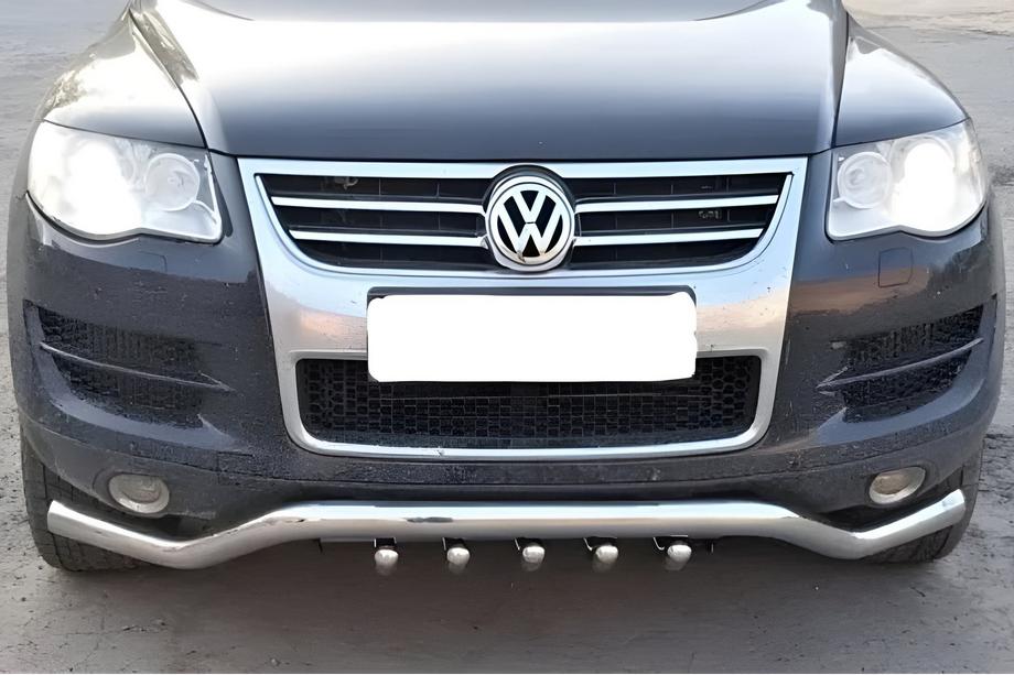 Volkswagen Touareg 2002–2010 Bullbar ST028 Foto 1