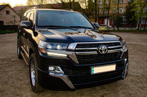 Toyota Land Cruiser 200 2007–2021 Bodykit-sæt 2016-2021 (Executive 2021) Hvid farve foto 13