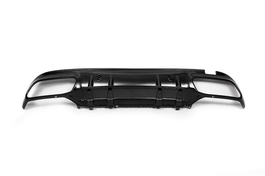 Mercedes C-klasse W205 2014–2021 Bodykit-sæt med komplet bagkofanger (Black Mamba C63GT-design) Foto 15