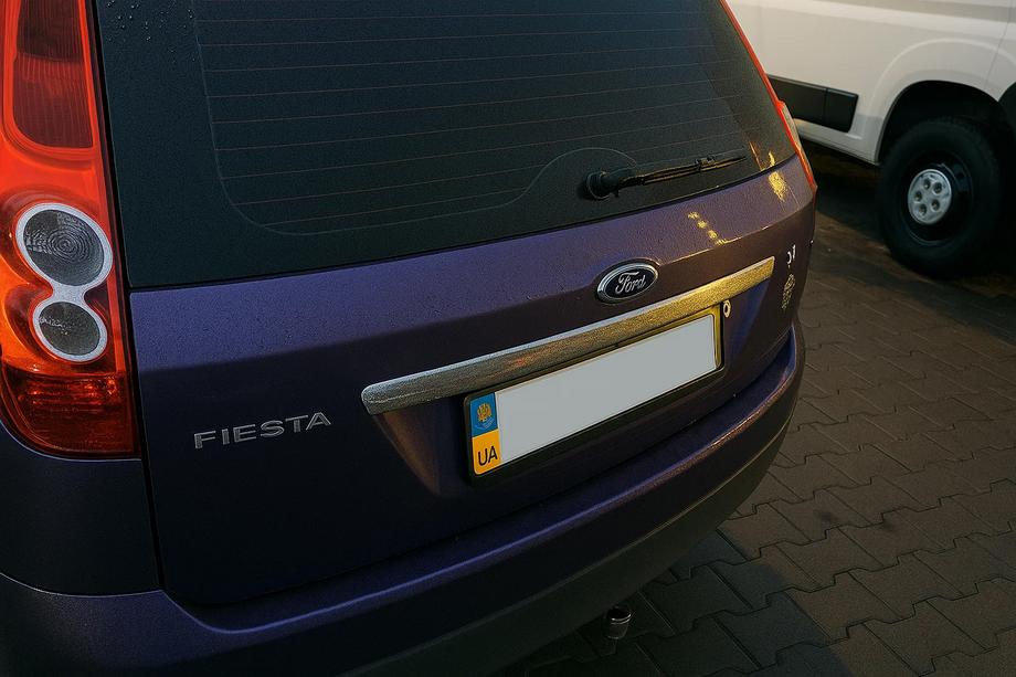 Ford Fiesta 2002–2008 Liste over nummerplade (rustfrit stål) Foto 3