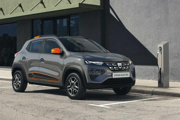 Serieversionen af elbilen Dacia Spring Electric havde premiere