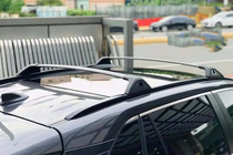 Toyota Rav 4 2019–2025 OEM tagbøjler til integrerede tagrælinger (2 stk) foto 8