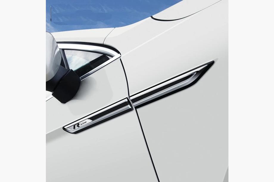 Volkswagen Passat B8 2015–2023 R-Line emblem (flere varianter) Foto 9