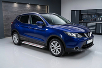 Nissan Qashqai 2014–2021 Sidetrin Maya Red-Grey (2 stk., aluminium) foto 1