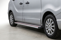 Renault Trafic 2015– Sidetrin Maya Red-Grey (2 stk., aluminium) Lang foto 1
