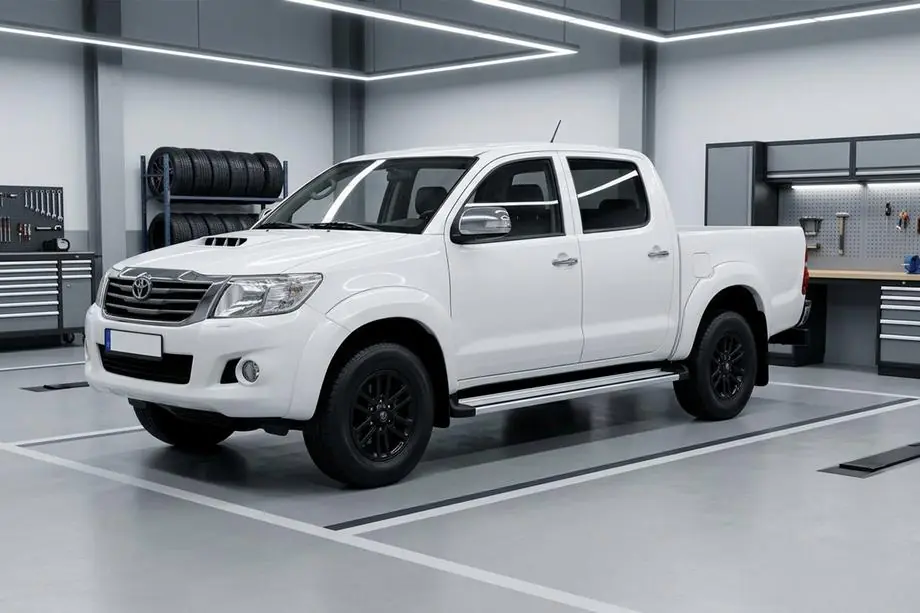 Toyota Hilux 2006–2015 Sidetrin Maya V4 (2 stk., aluminium) Image