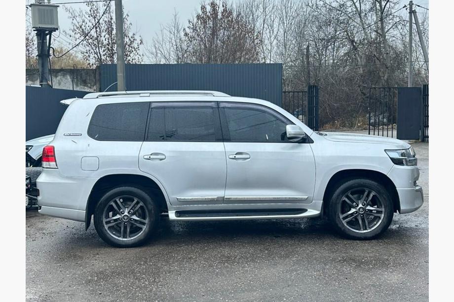 Toyota Land Cruiser 200 2007–2021 Facelift/restyling-kit fra LC200 2008-2015 til 2021 Executive Foto 37