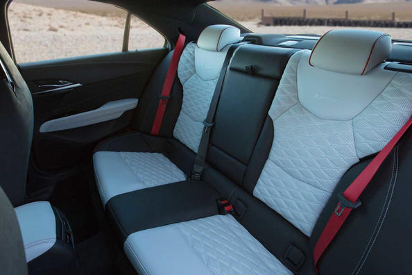 Cadillac CT4-V Blackwing: "opladet" kompakt sedan med 479 hk Foto 6