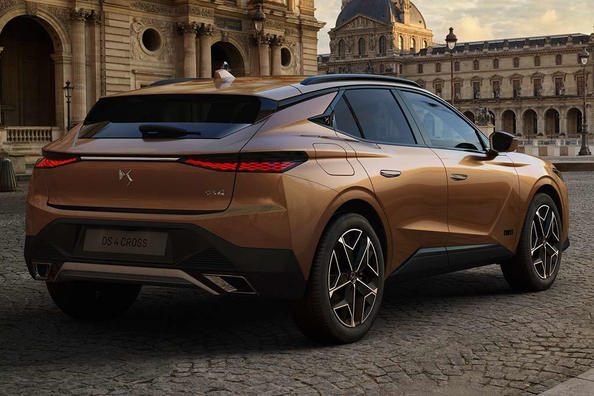 Premium-hatchbacken DS 4: ny generation præsenteret Foto 4