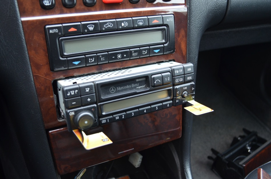 Udskiftning af bilradio