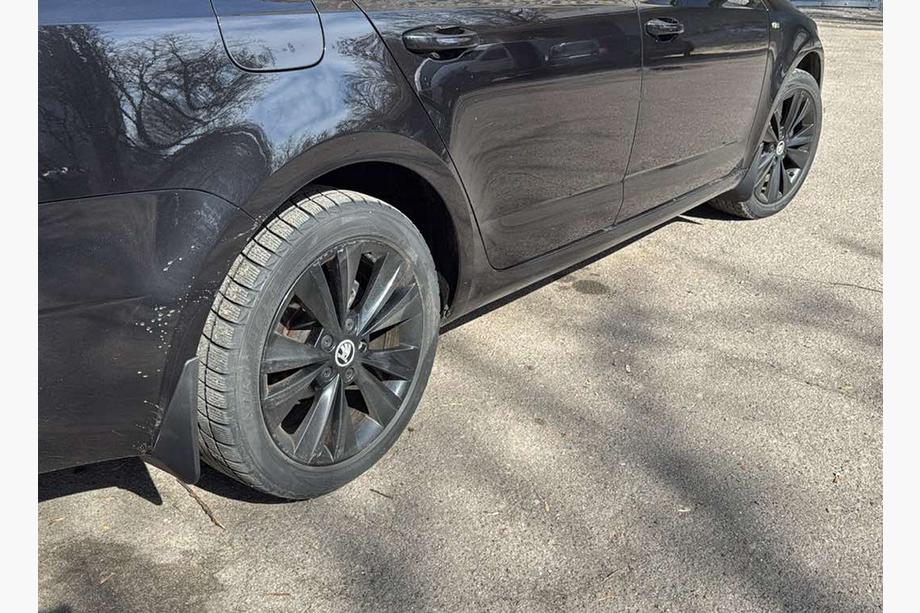 Skoda Octavia III A7 2013–2019 Premium stænklapper SD, SW 2018+ (4 stk.) Image
