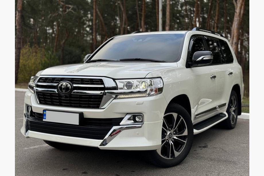 Toyota Land Cruiser 200 2007–2021 Kølergrill 2016-2021 (design 2021) Foto 6