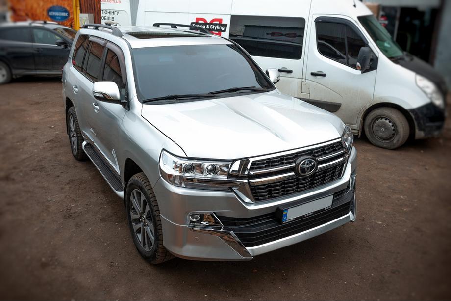 Toyota Land Cruiser 200 2007–2021 Kølergrill 2016-2021 (design 2021) Foto 4