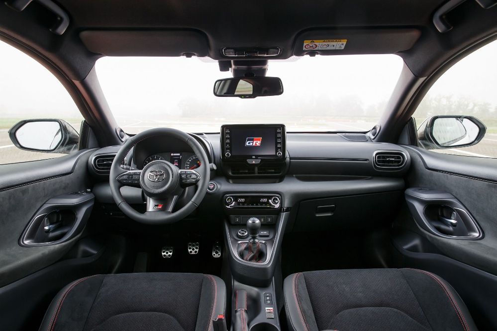 Sporty firehjulstrukken hatchback: Toyota GR Yaris