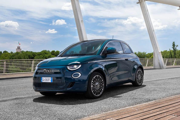 Test af den elektriske subkompakte hatchback Fiat 500e