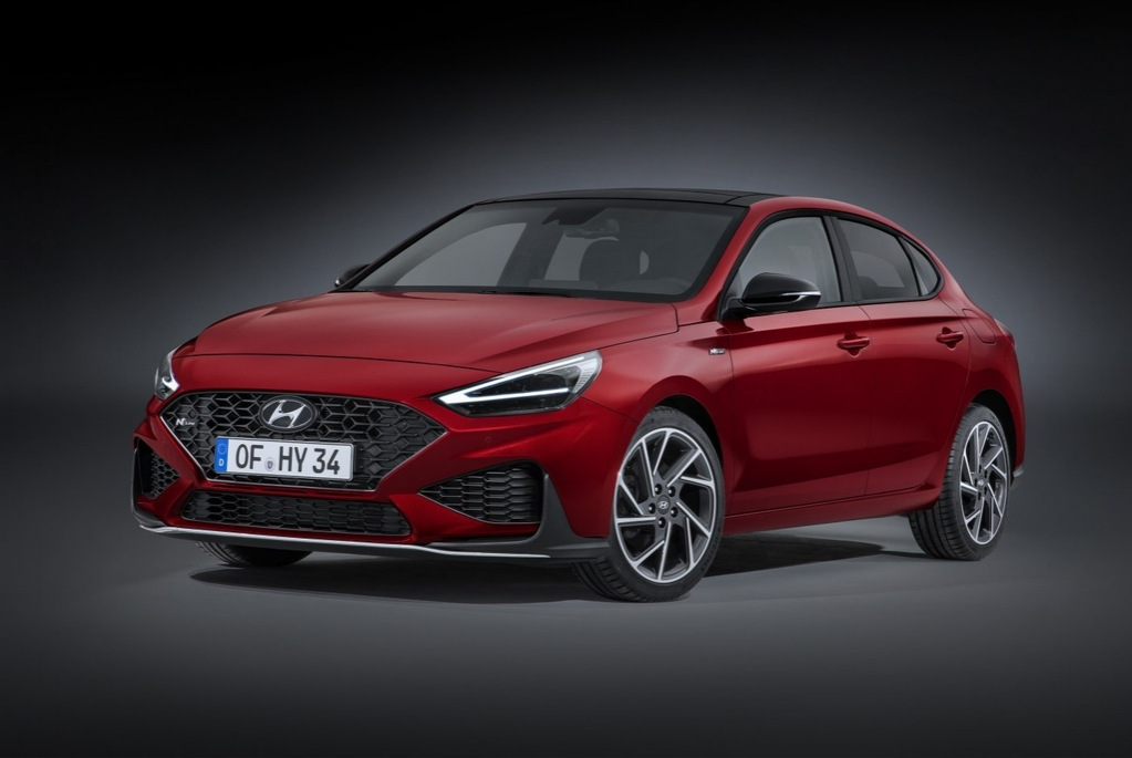 Test af den opdaterede Hyundai i30 Fastback liftback