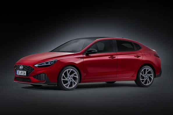 Test af den opdaterede Hyundai i30 Fastback liftback