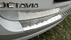 Skoda Octavia IV A8 2020– Bagkofangerbeskytter Carmos (SW, rustfrit stål) foto 1
