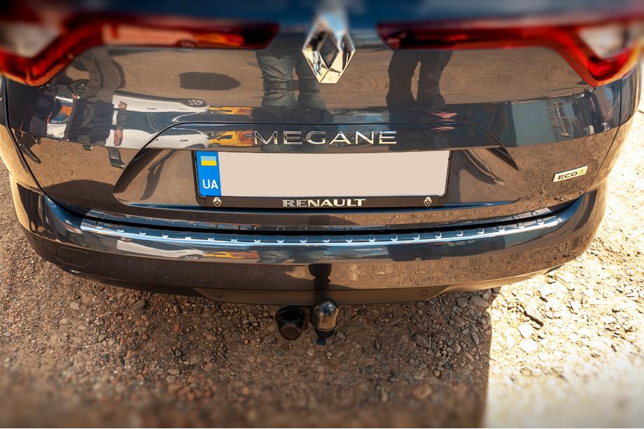 Renault Megane IV 2016–2025 Bagkofangerbeskytter Carmos (SW, rustfrit stål) Foto 5