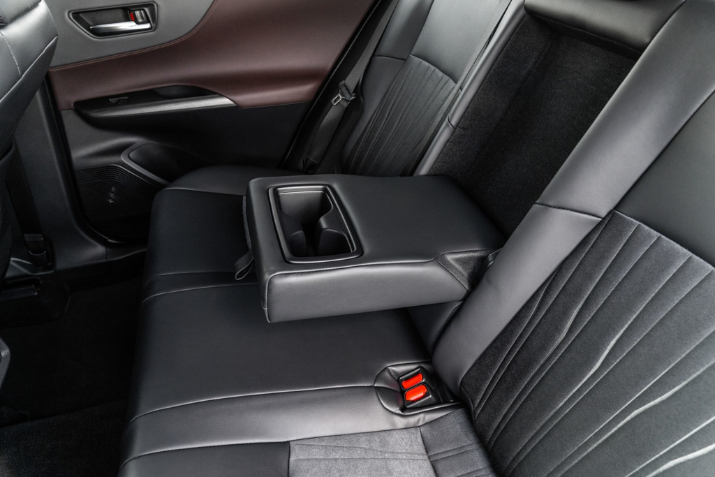 Anmeldelse af den hybride crossover Toyota Venza