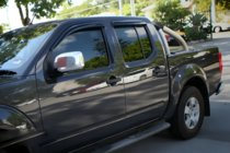 Nissan Navara 2006–2015 Vindafvisere til sideruder (4 stk., HIC) foto 1